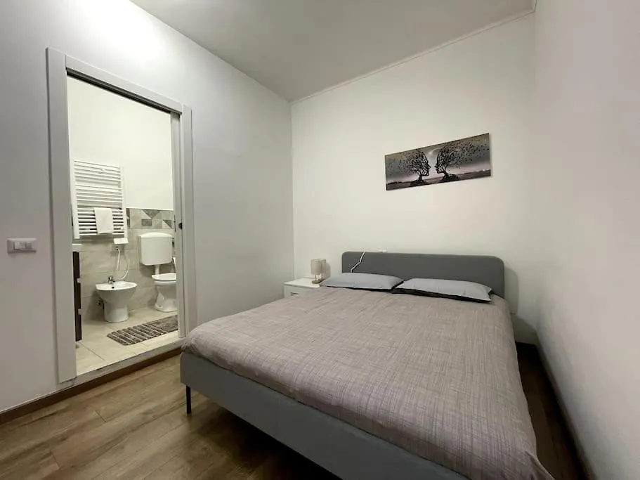 Bergamo Suite - Modern And Chic Apartment contacts